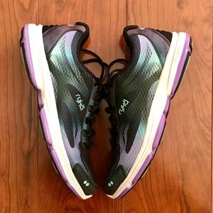 Ryka Walking Sneaker